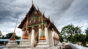 พวงหรีดวัดบางขนุน อำเภอบางกรวย กรุงเทพมหานคร