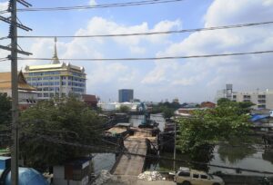 วัดสะพาน คลองเตย เขตคลองเตย