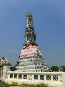 พวงหรีดวัดสาขลา อำเภอพระสมุทรเจดีย์ สมุทรปราการ