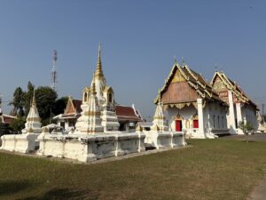พวงหรีดวัดสว่างอารมณ์ เขตคลองสาน กรุงเทพมหานคร